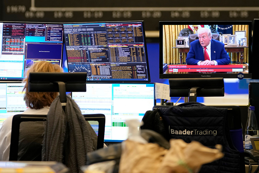 СТО: Глобалната търговия със стоки може да отбележи най-големия си спад от старта на пандемията насам