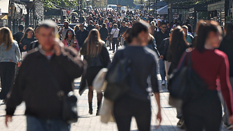 Населението на България продължава да се топи