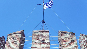 Жена загина след взрив в Солун