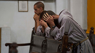 Светът скърби за Франциск (СНИМКИ)