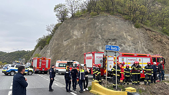 Потвърдено: българин е загинал при инцидента с микробуса, който падна в Дунав