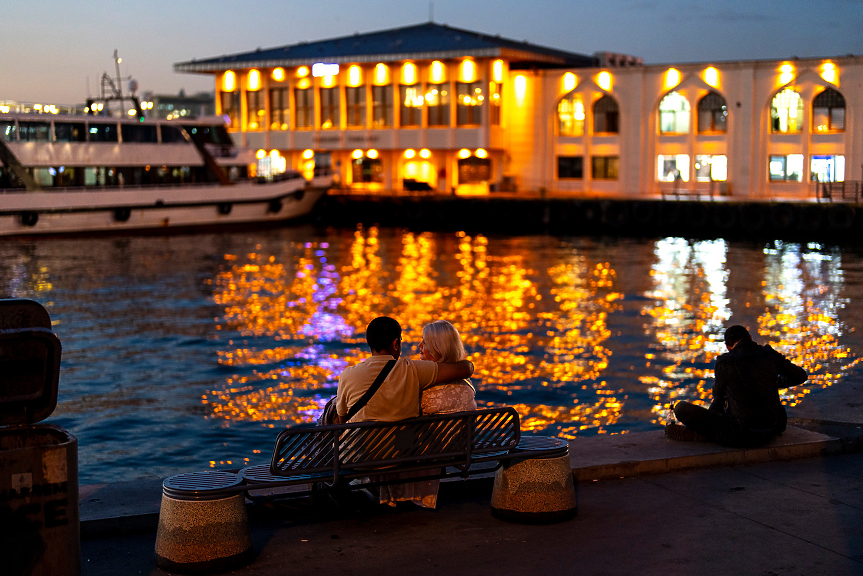 КЗП пуска мобилно приложение за подаване на сигнали за нарушения по време на летните почивки
