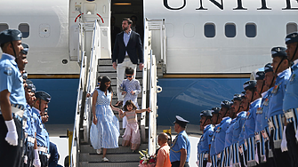 Екскурзианти, сър