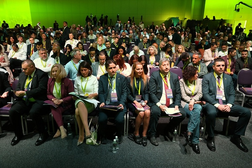 Христо Иванов: 