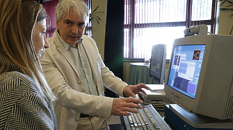 Цифровите технологии пазят от деменция, сочи изследване на невролози