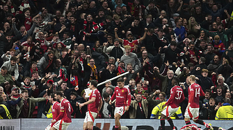 „Манчестър Юнайтед“ на полуфинал след луд мач с обрати