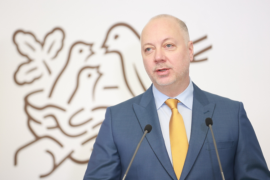 Кабинетът прибира 100% от печалбата на държавните дружества