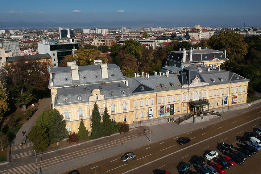 Гръцки вестник рекламира музеи в София