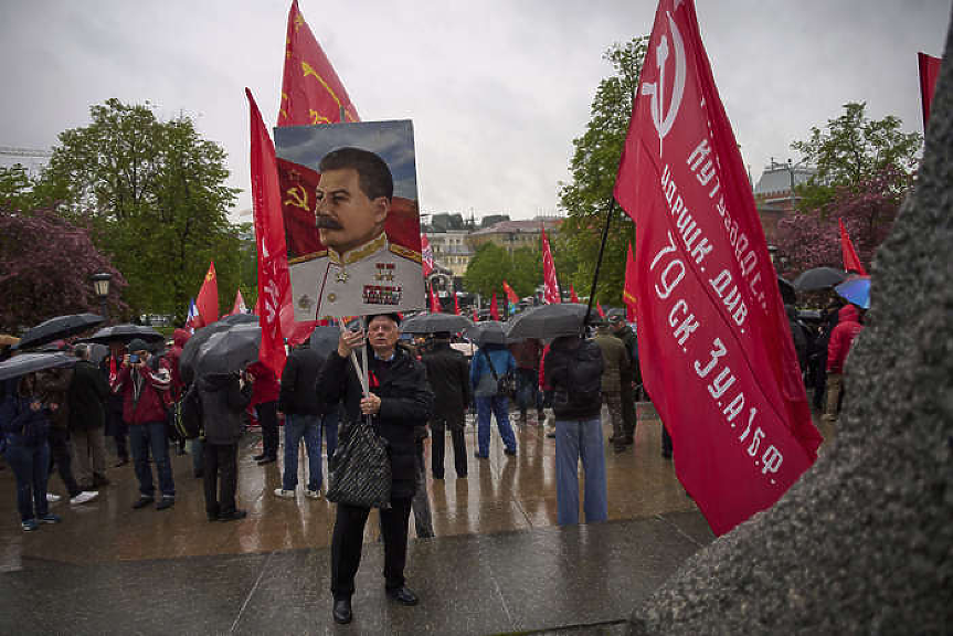 Връщането на името Сталинград ще погребе окончателно свободата в Русия