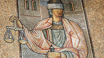 Самоуправлението на съдебната власт не може да е безконтролно