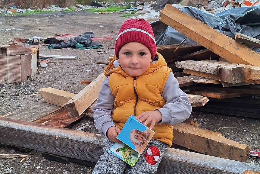 В дома на бездомните - Великден в 