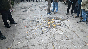 Заоблачи се тежко, опасявам се, че няма да се размине без гръм