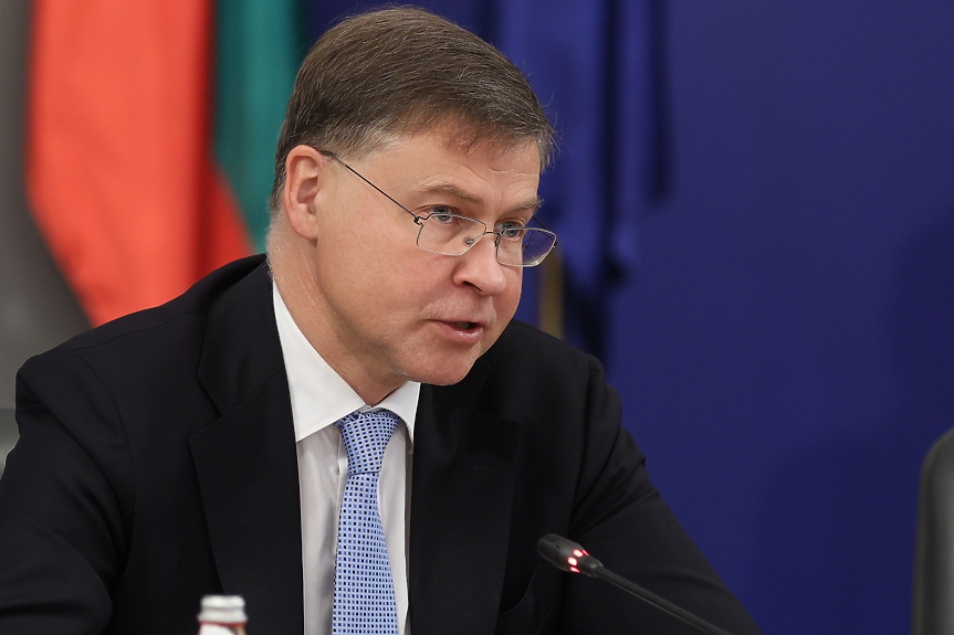 Еврото чука на вратата. София е домакин на конференция за еврозоната