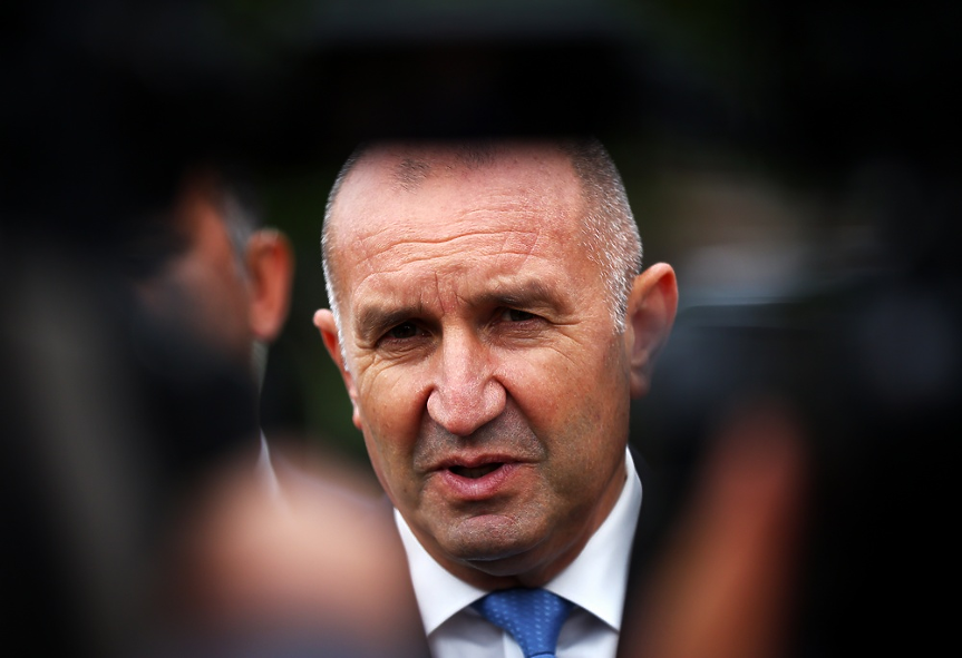 Радев: Опасявам се управляващите да не доведат 