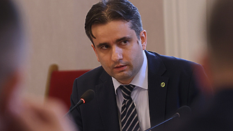 Божанов за Спецов: Да си бил данъчен и да си проверявал 