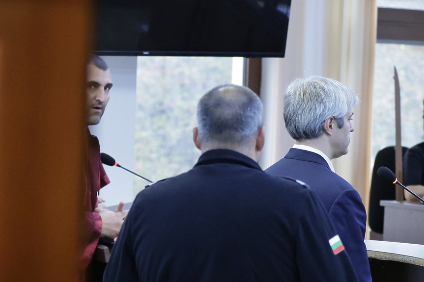 Адвокатите на Благомир Коцев поискаха делото срещу него да бъде прекратено