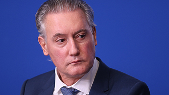 Заради политици и синдикати: задава се криза ала 2009-а, предупреждава Домусчиев