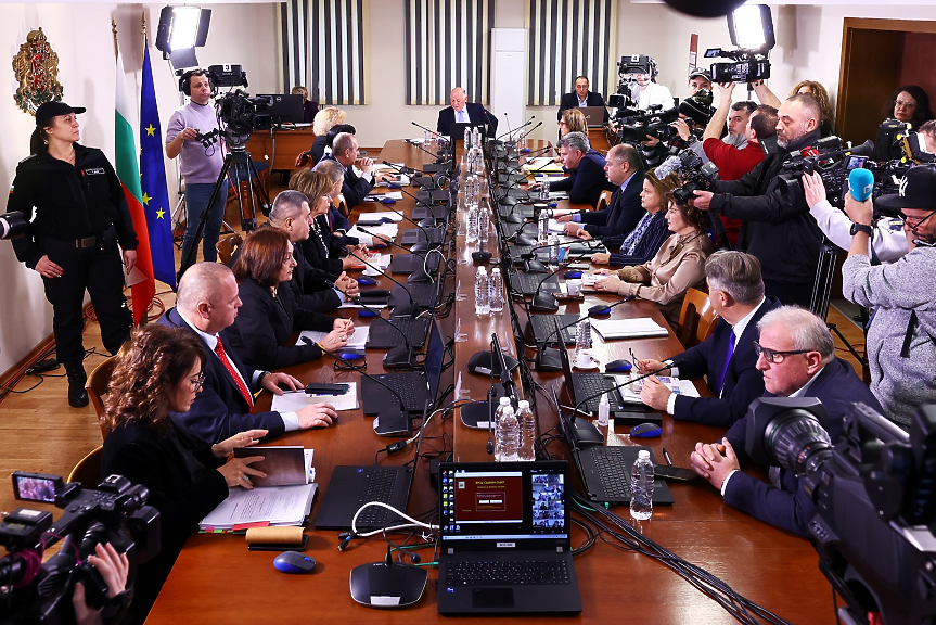 ВСС срещу МФ: дали им да харчат само 18 млн. лв. от икономиите, и то целево