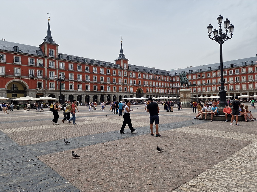 Десетки български джебчийки задържани в Мадрид с помощта на граждански патрули