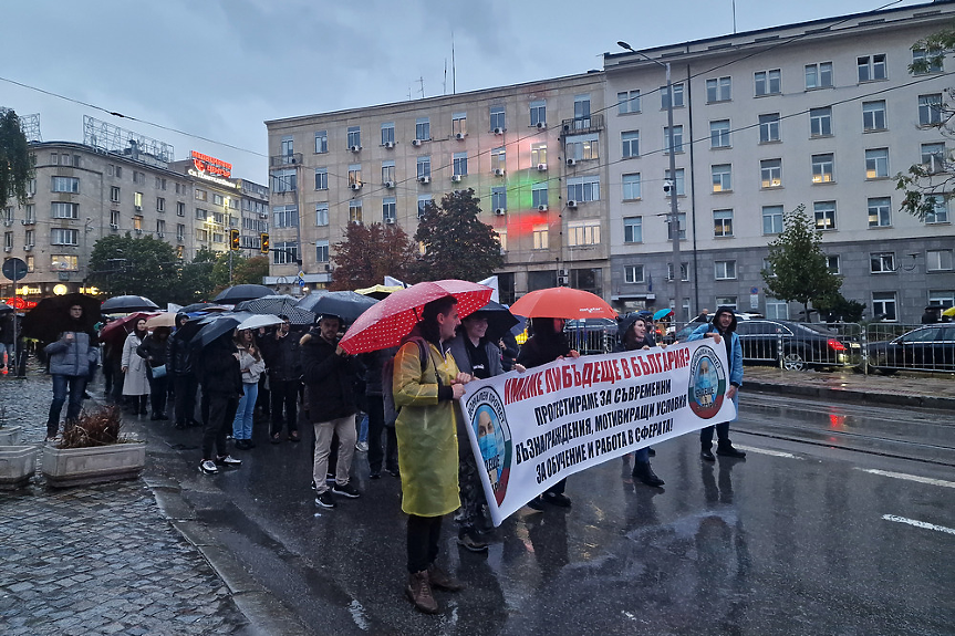 1860 евро на специализант, € 1550 на медицинска сестра. Бюджетът на НЗОК с 14 на сто нагоре