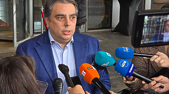 Асен Василев: Ако Пеевски управлява рафинерията, идва криза с горивата
