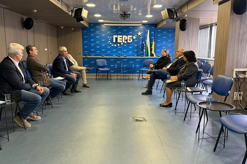 Синдикатите омекнаха за проектобюджета след среща с Борисов