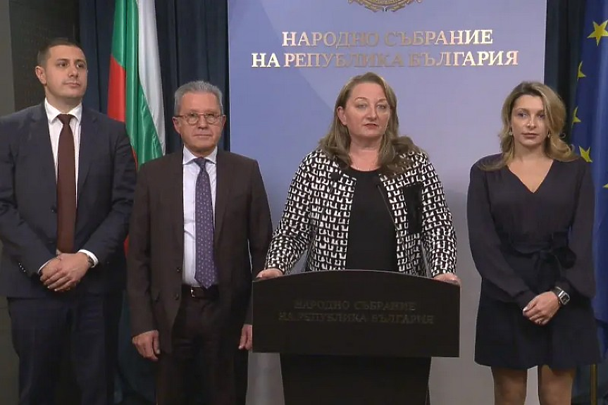 Минималната заплата все пак ще е 620 евро, ръст на майчинските за втората година