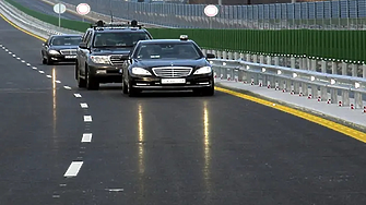 Кой превключва светофарите в София да си осигури бърза писта?