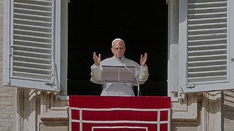 Папата осъди миграционната политика на Тръмп на фона на хиляди анулирани визи