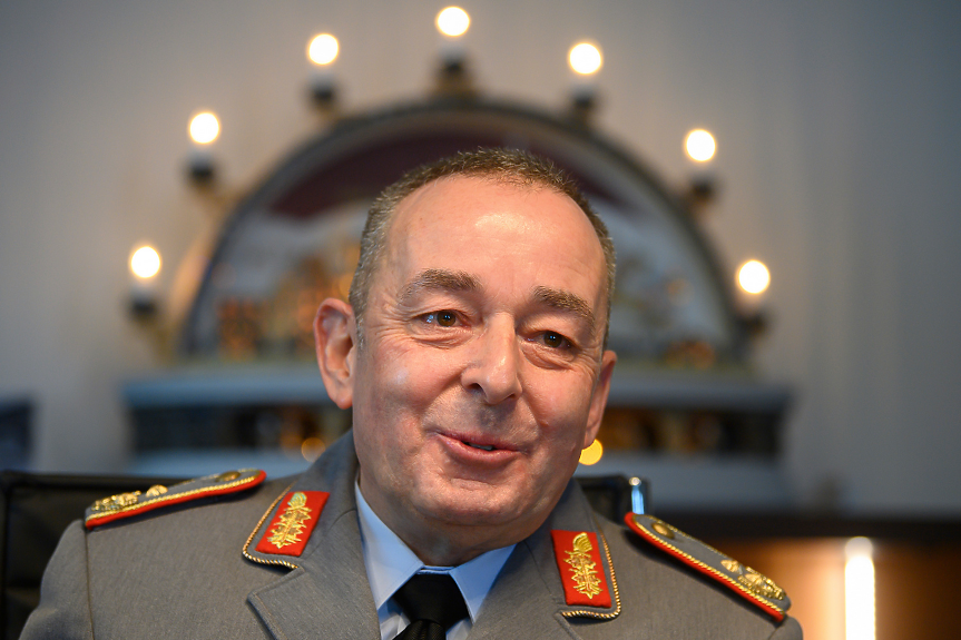 Да не позволяваме на Русия да си въобрази, че може да спечели война с НАТО, заяви шефът на Бундесвера