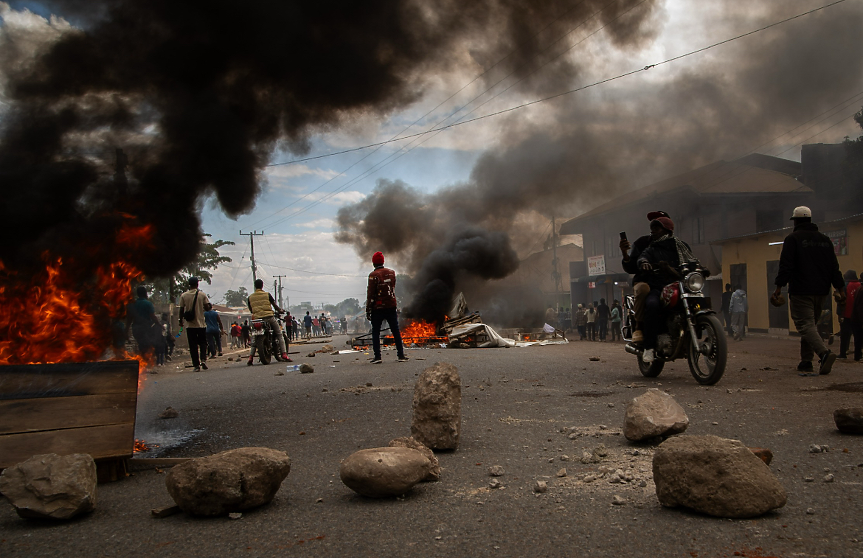 Кървави сблъсъци след избори в Танзания: стотици убити, интернетът прекъснат
