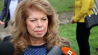 Само скоростта на промените за особения управител притеснила Йотова