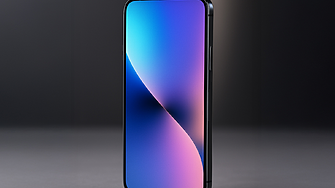 Юбилейният iPhone - с камера под дисплея