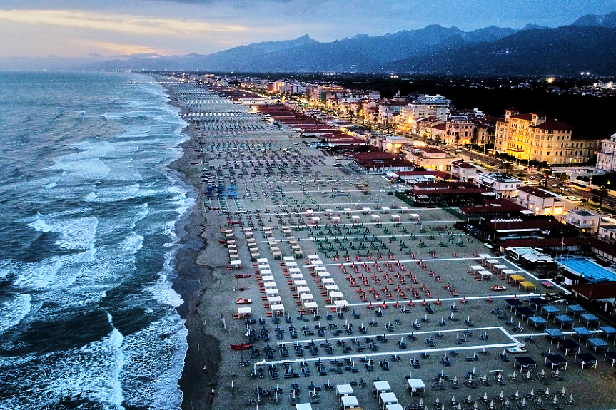 Италия може да загуби до една пета от плажовете си до 2050 г., сочи проучване