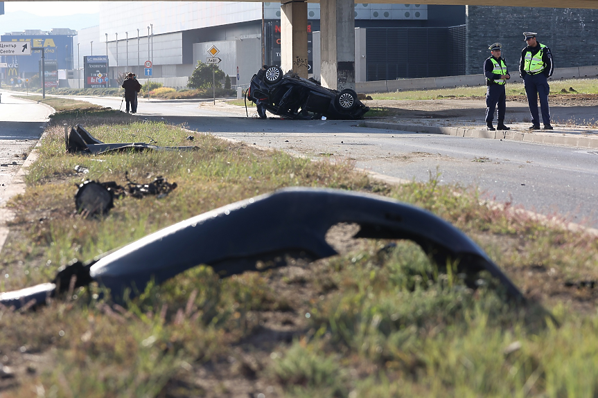 Оправданите полицаи след седмица пак ще обикалят да търсят кой да им даде по 200 лв.
