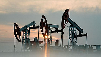 „Лукойл“ иска от САЩ отлагане на санкциите