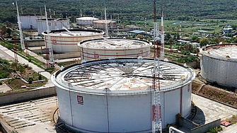 ДЕНЯТ В НЯКОЛКО РЕДА: тежкият дъх на 