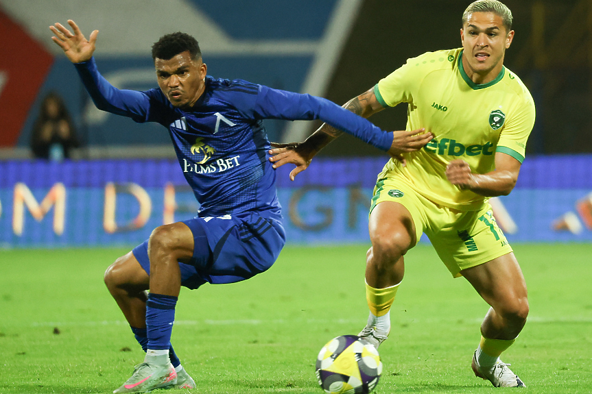 Елитни испански клубове с интерес към Майкон от „Левски“