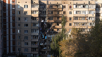 Осем загинали и десетки ранени при руски обстрел на Киев