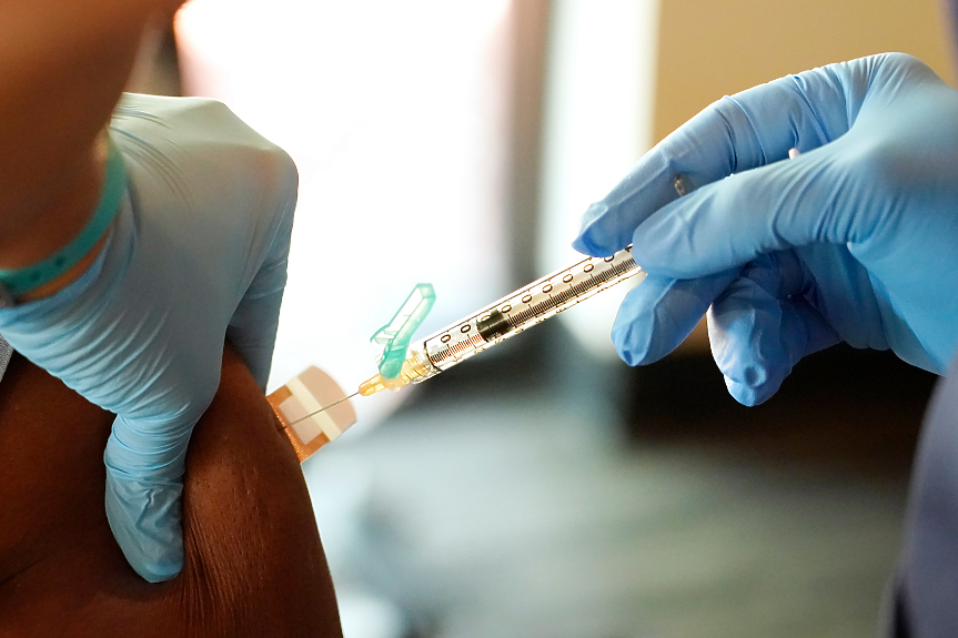 ЕС готви принудително лицензиране на ваксини при кризи