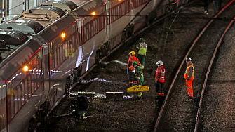 Британската полиция: нападението с нож, при което бяха ранени 11 души, не се разглежда като терористичен акт