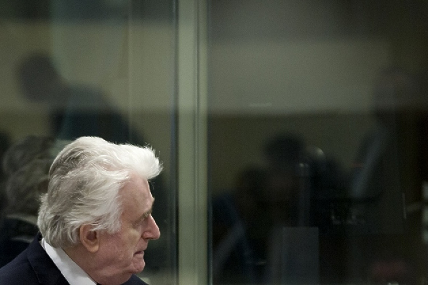 Италианският журналист, разследвал „сафаритата с хора“: Богати мъже са плащали по 300 000 евро, за да стрелят по деца