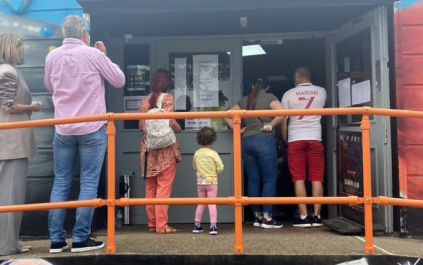 Край на лесните социални помощи и жилища за нашенци във Великобритания