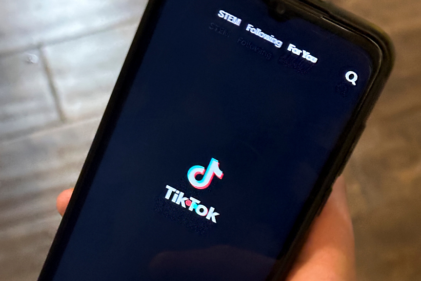 TikTok ще се грижи за нас с ново меню за психично здраве и сън