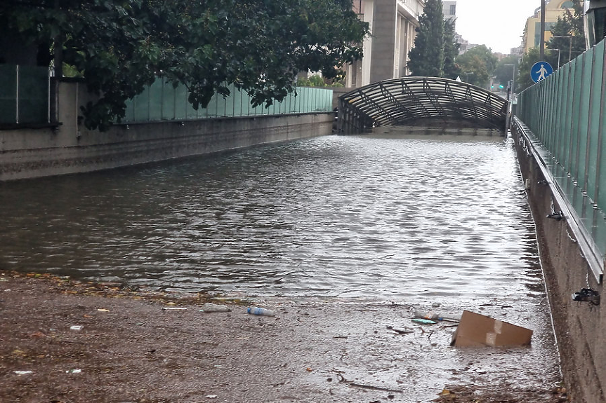 Обилни валежи и риск от наводнения в Югозападна България в четвъртък