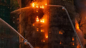 Пожар в жилищен комплекс в Хонгконг взе най-малко 36 жертви