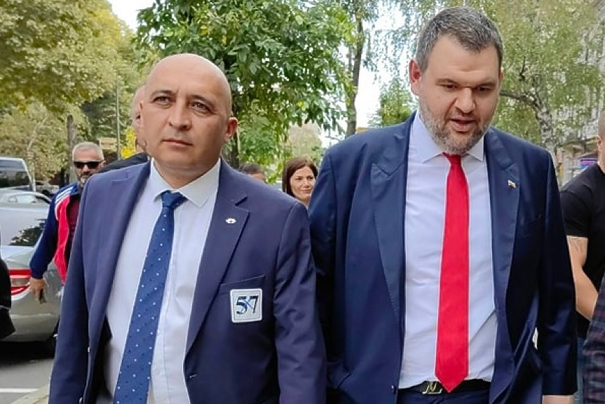 Кърджалийският кмет съветва Терзиев да се снима под герба с Пеевски, за да му потръгне