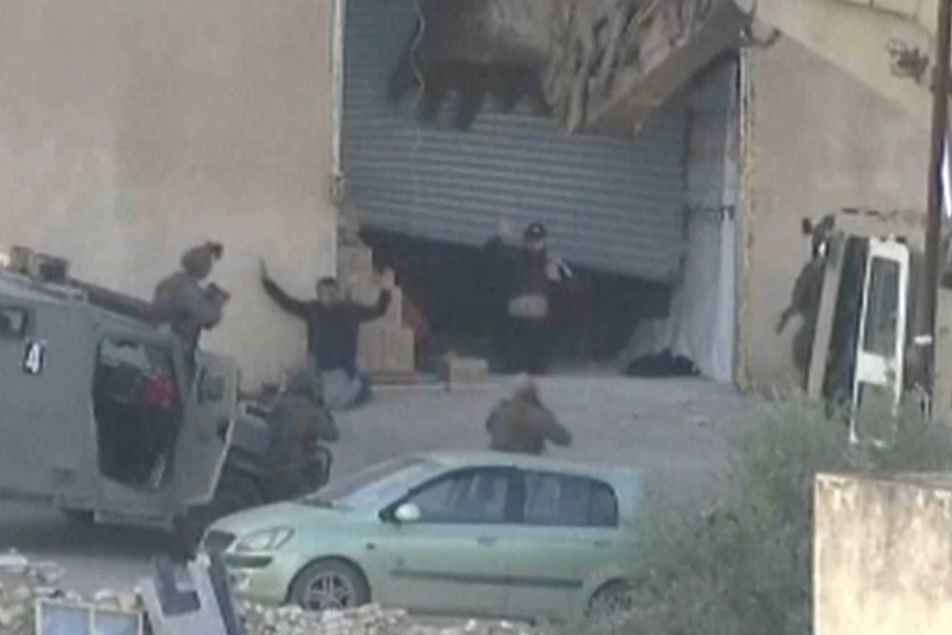 Израелски бойци екзекутираха палестински военнопленници (ВИДЕО)