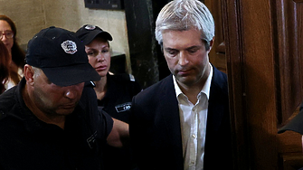 Градският съд прекрати делото срещу Благомир Коцев - пита ВКС дали не е за във Варна