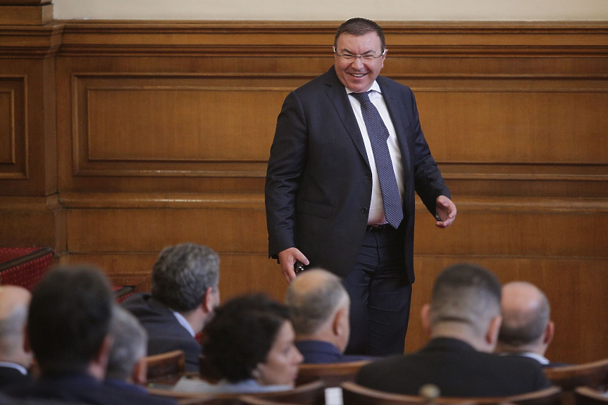 Младите лекари отново на протест, НС трябва да определи правилата как ще се разпределят 260-те млн. евро